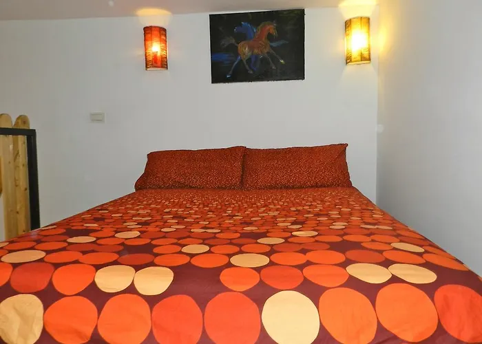 Modern Flat Cavour Neapel