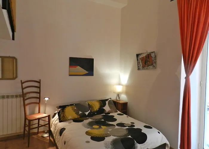 Modern Flat Cavour Neapel