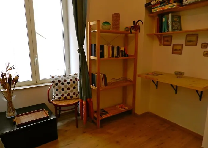 Modern Flat Cavour *