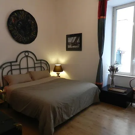 Modern Flat Cavour * Naples