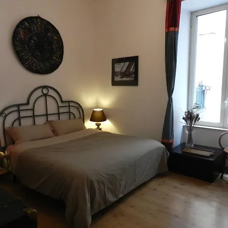 Modern Flat Cavour * Naples